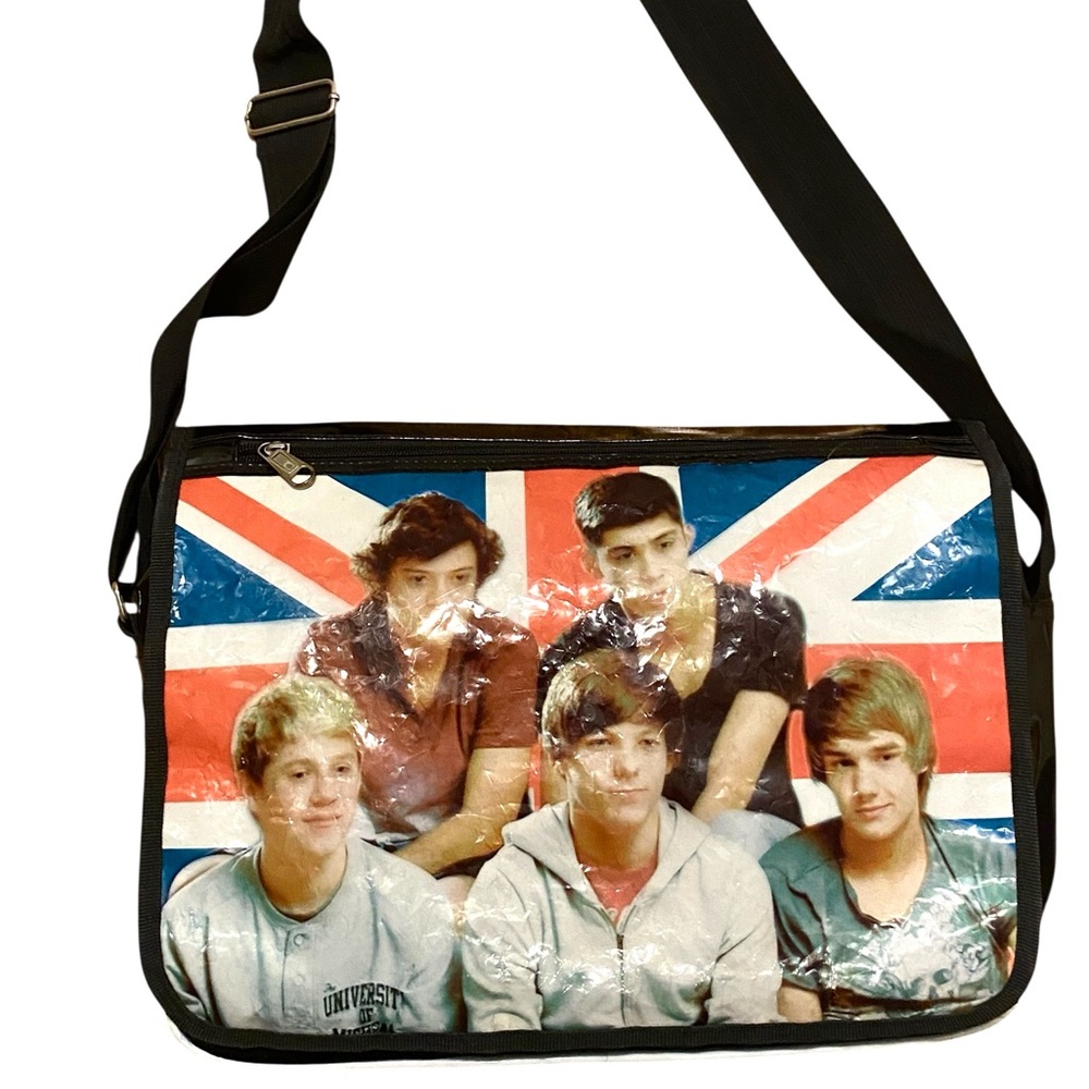 One Direction 1D Pride of Britain Messenger Bag Glossy PVC Union Jack Flap RARE